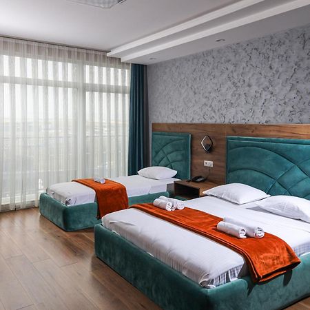 Nafron Hotel Prizren Exterior foto