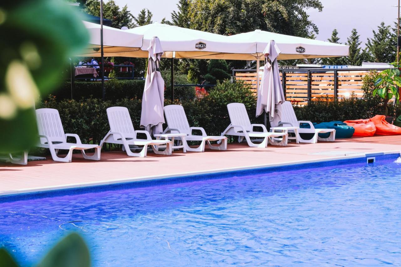 Nafron Hotel Prizren Exterior foto