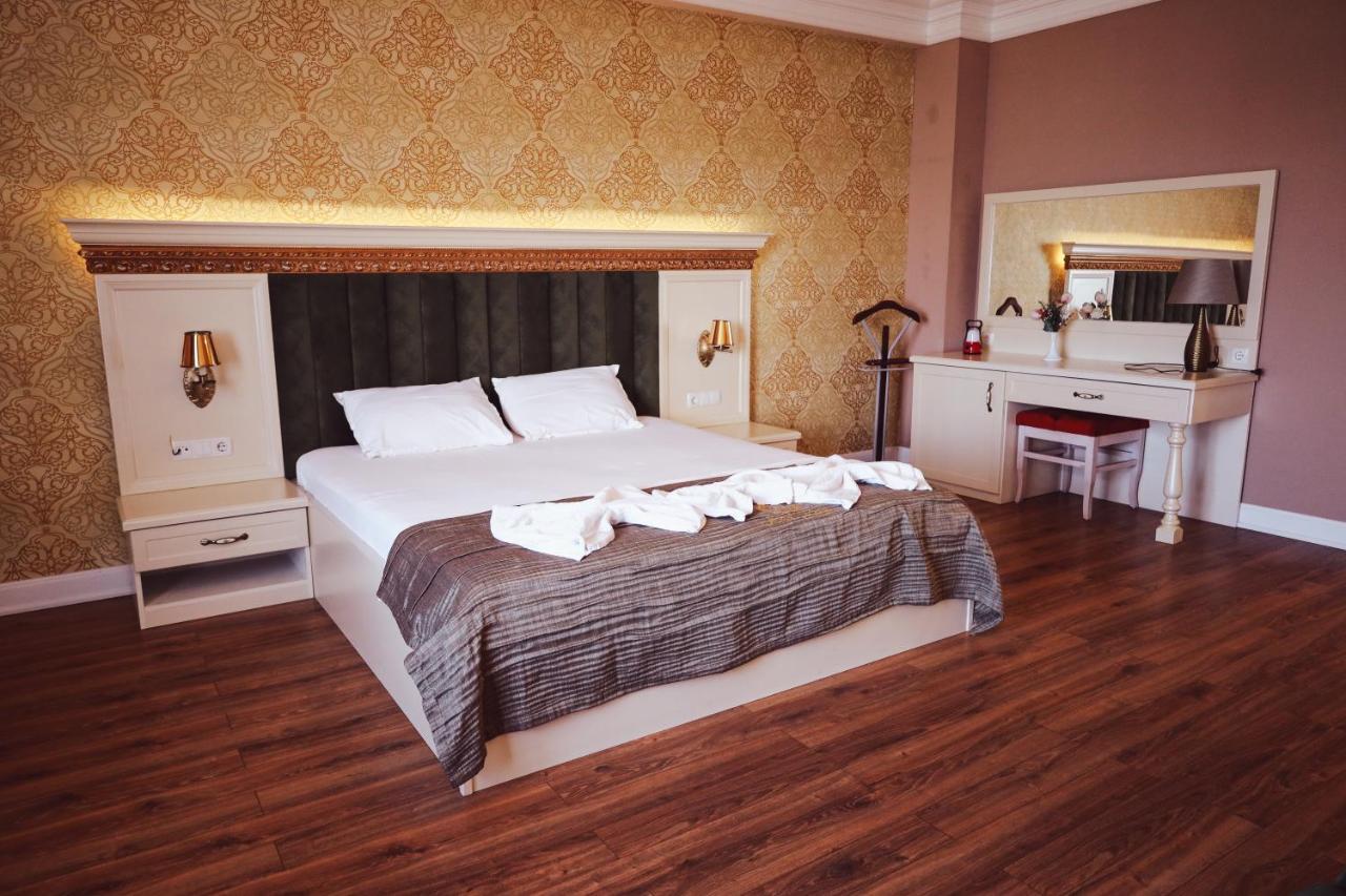 Nafron Hotel Prizren Exterior foto