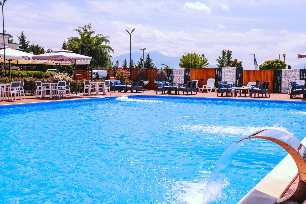 Nafron Hotel Prizren Exterior foto