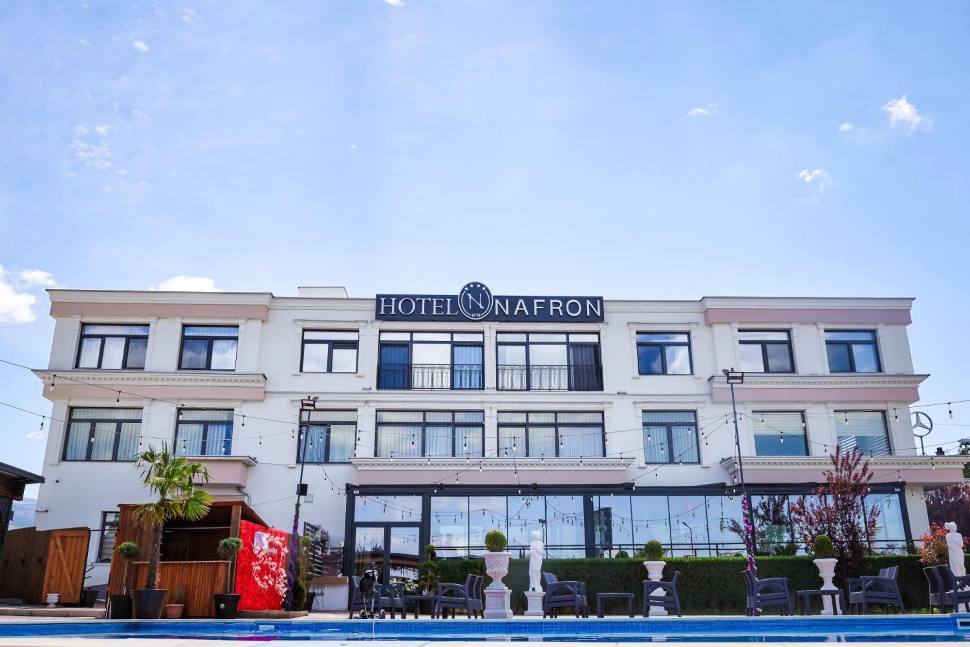 Nafron Hotel Prizren Exterior foto