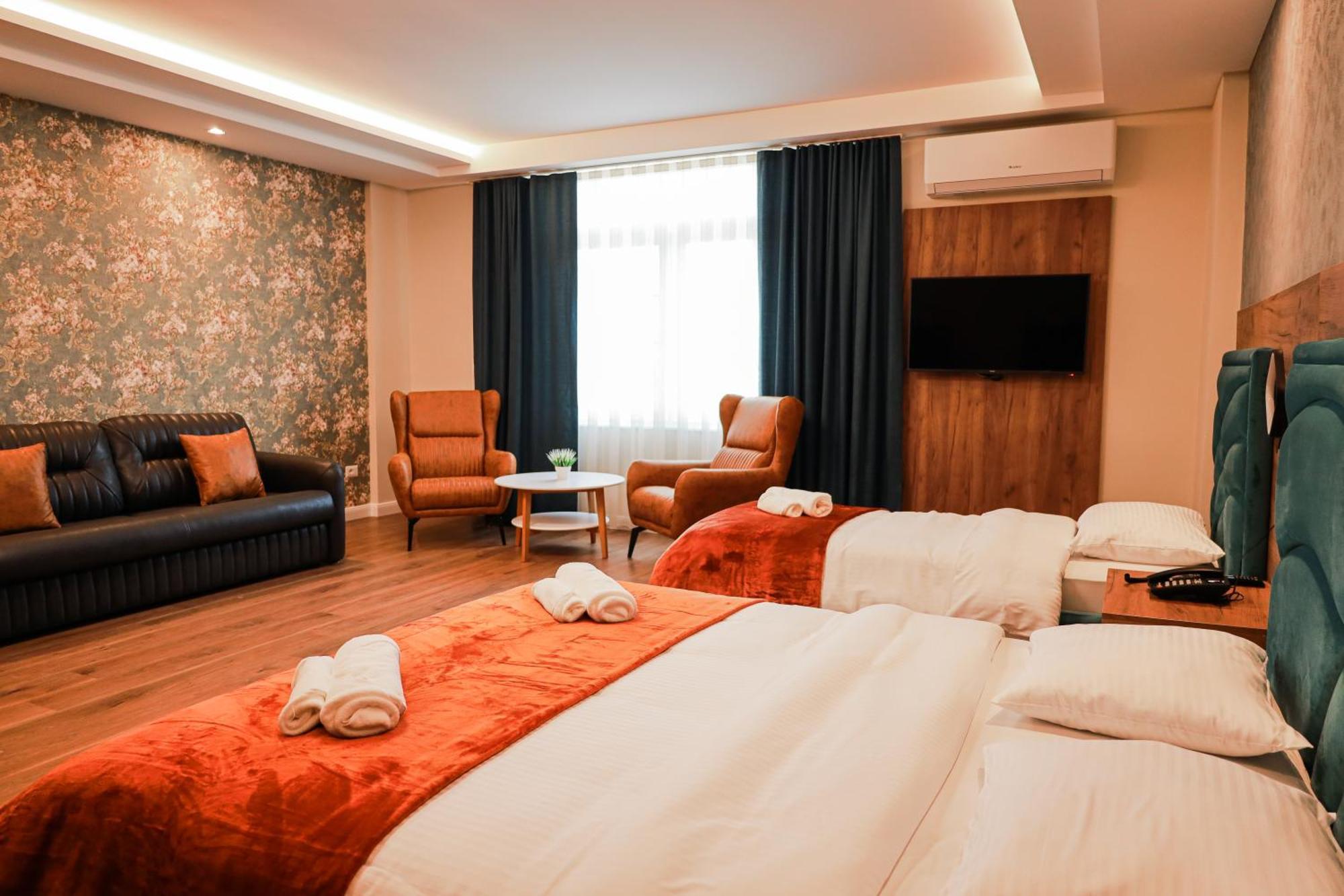 Nafron Hotel Prizren Exterior foto